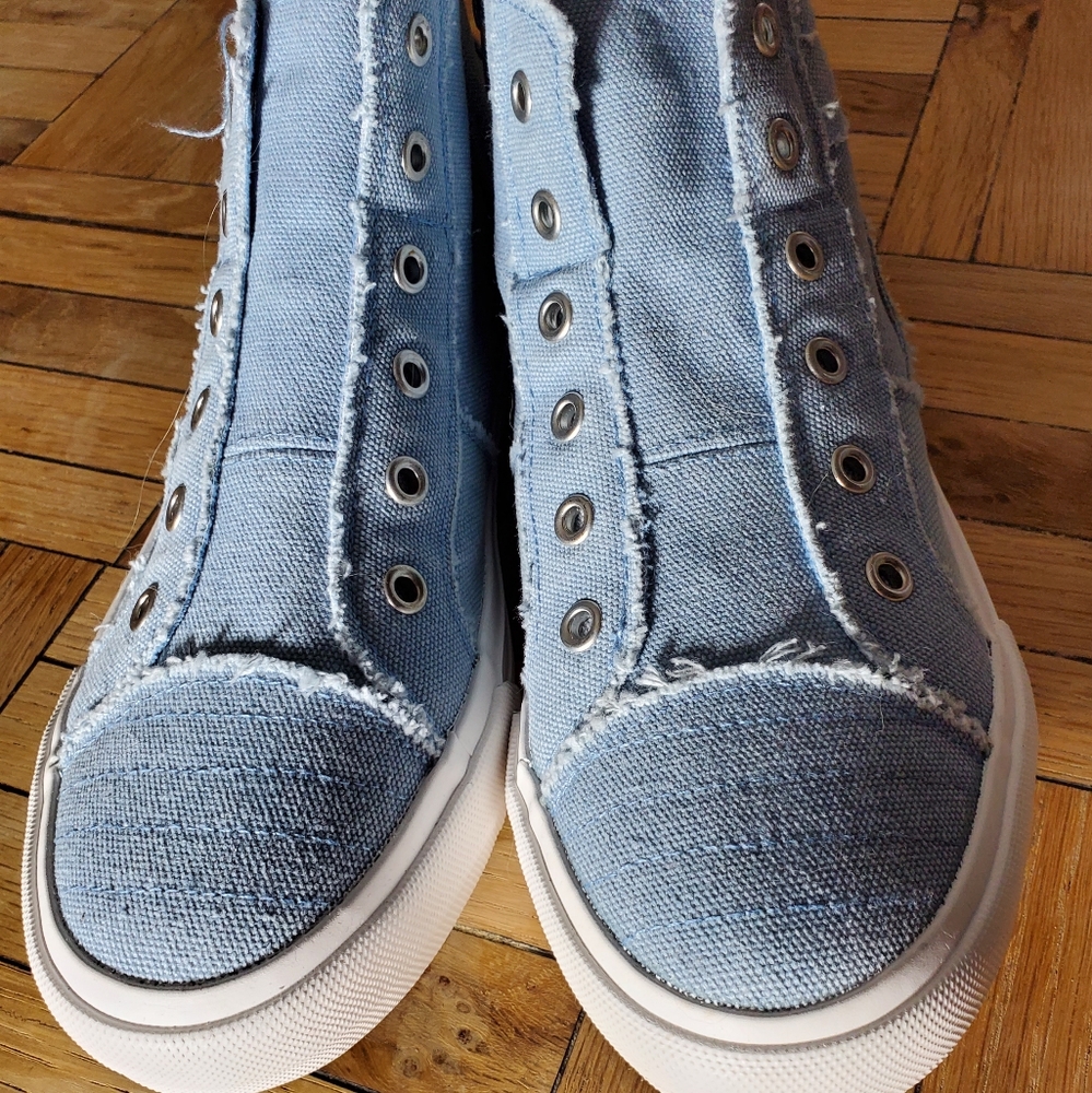 Women's size 10 Gypsy Jazz  high top distressed sneakers   New